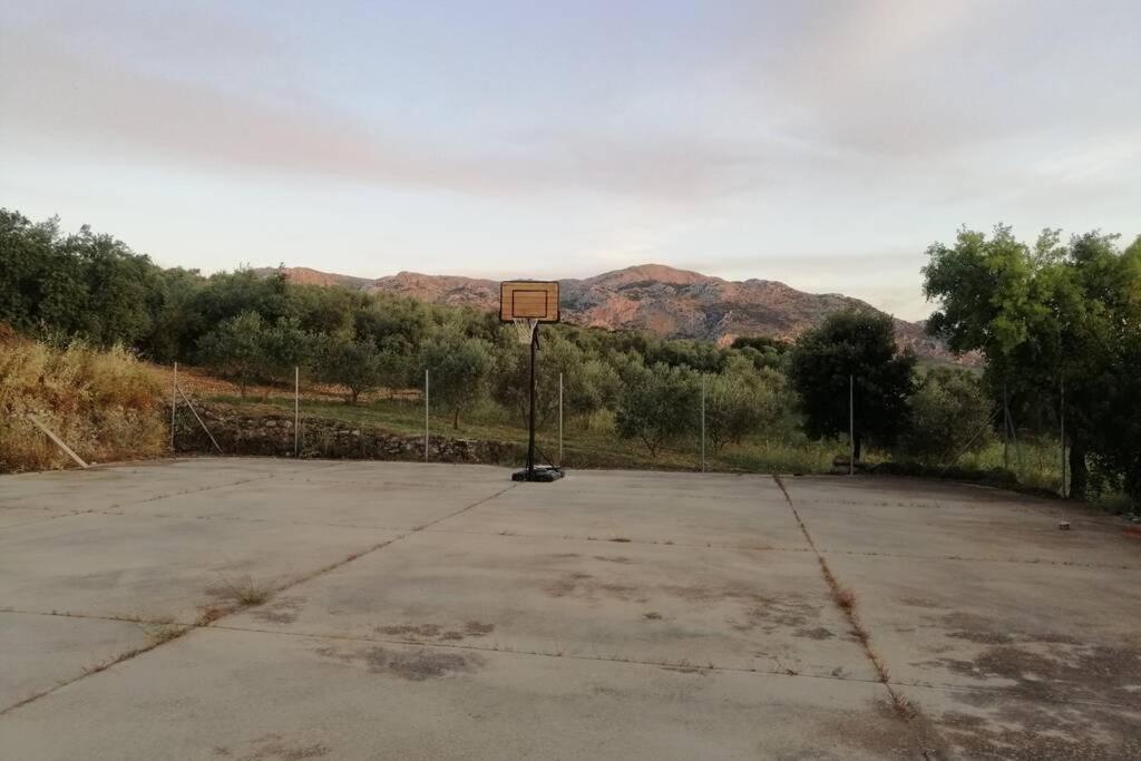Вилла Cortijo Rural Gumeo Малага Экстерьер фото